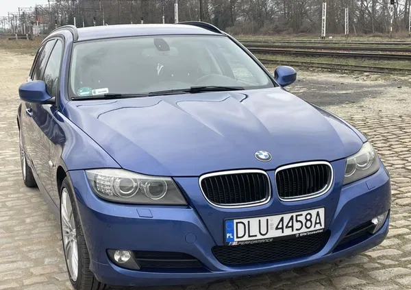 samochody osobowe BMW Seria 3 cena 26900 przebieg: 259000, rok produkcji 2010 z Chocz